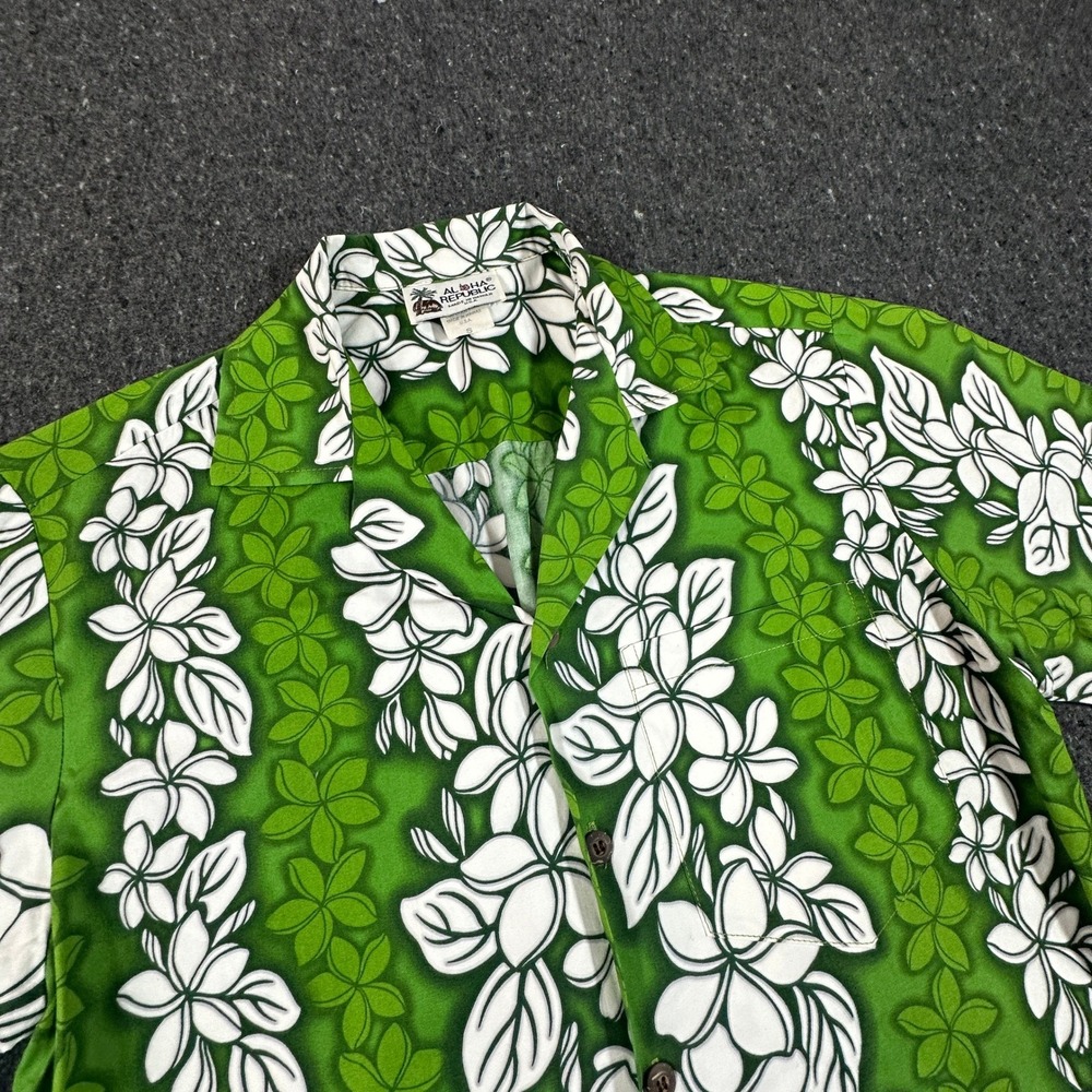 Aloha Republic Shirt Men Small Green Floral Hawaiian Short Sleeve Cotton Top